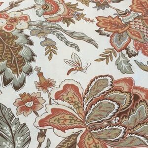 Raymond Waites pillow shams. 100% premium cotton.